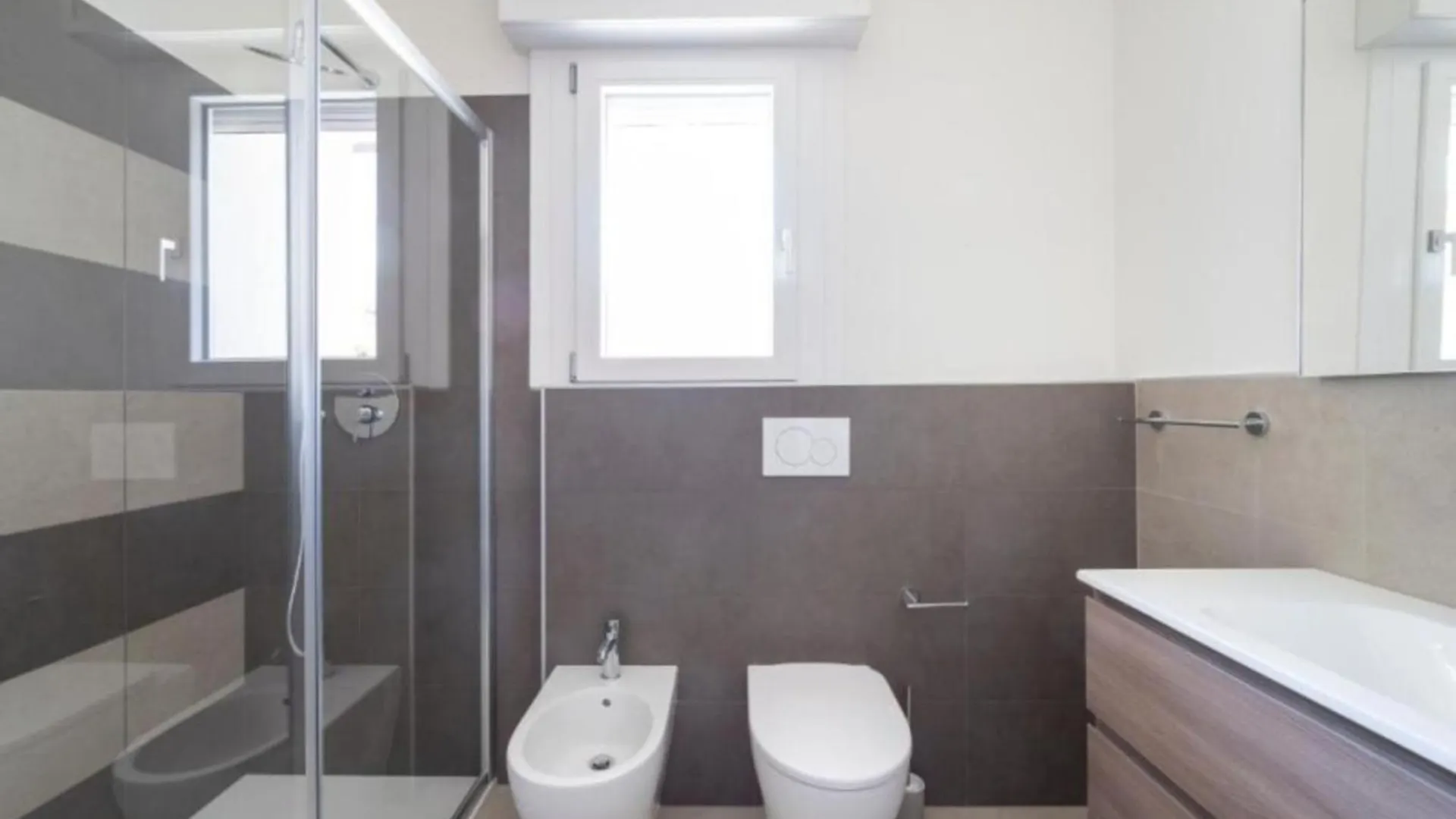 Newly Renovated Modern Two Room Apartment Bibione Italia