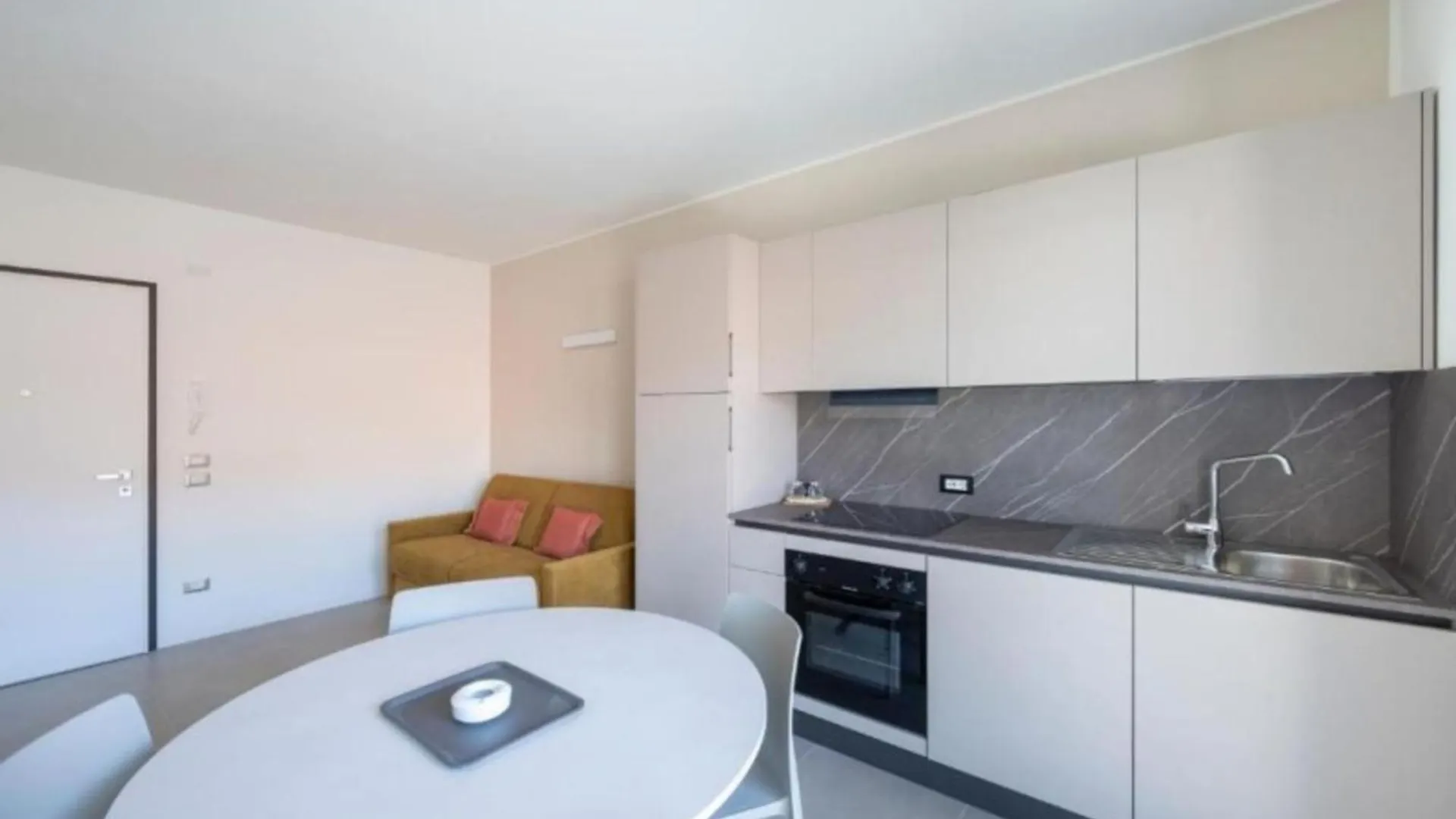 Newly Renovated Modern Two Room Apartment Bibione Italia